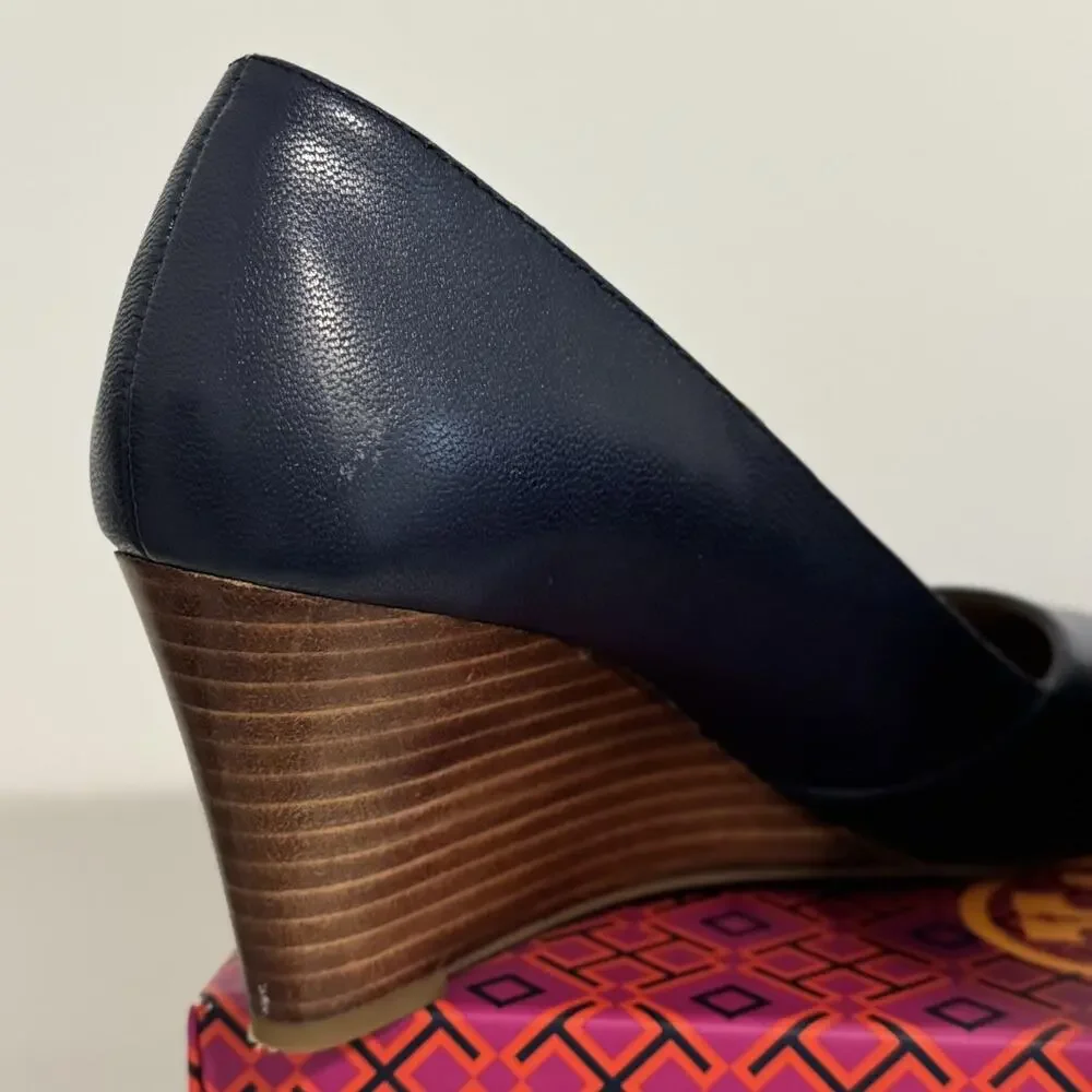 Franco Sarto Women's Blue Frankie Wedge Pump, Midnight blue Size 8